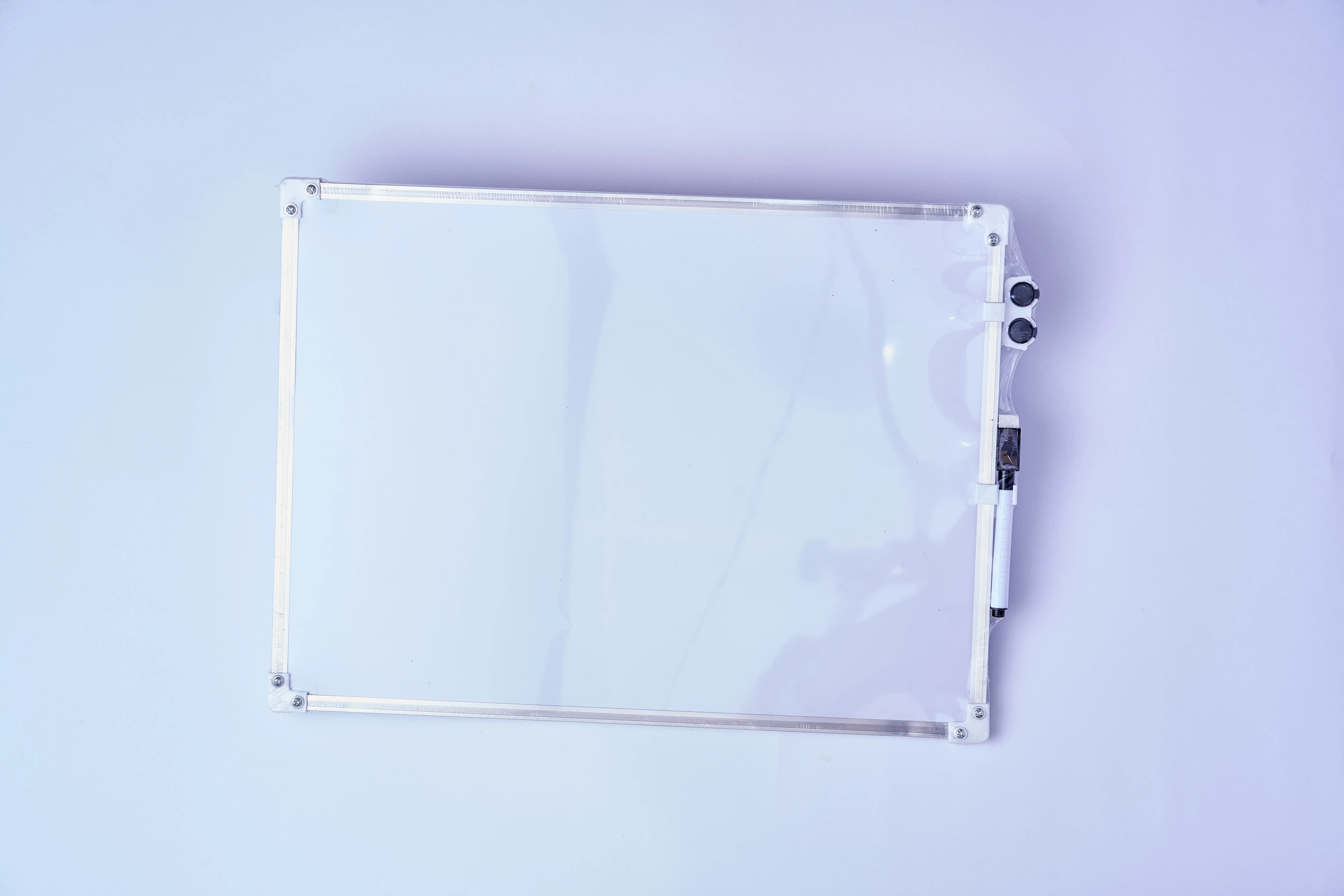 سبورة مقاس 20*30 كود =WB2030